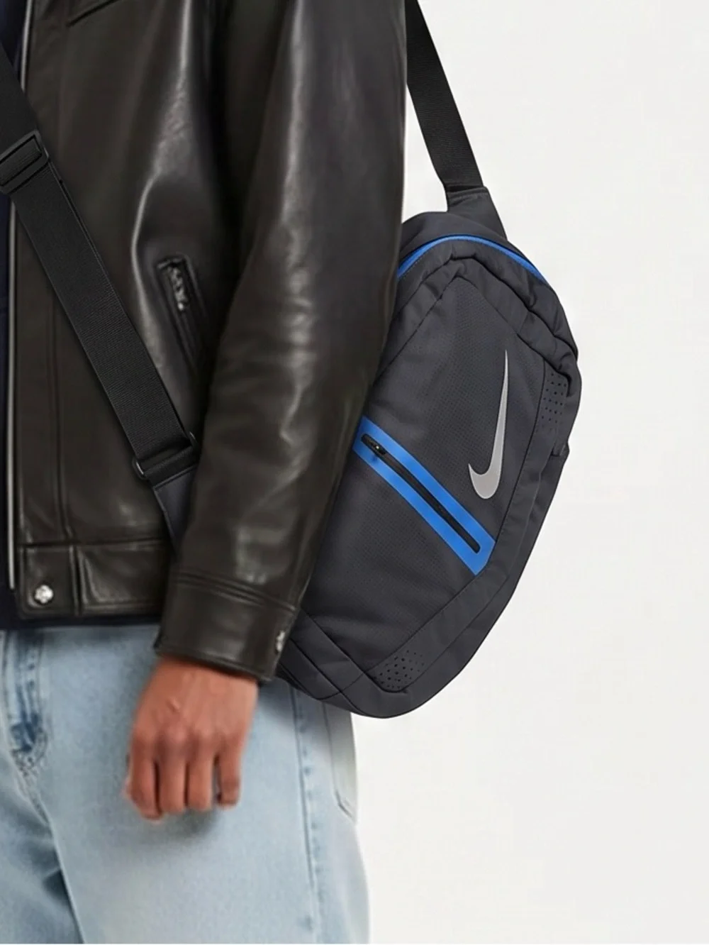 Nike (Run) Speed Duffel bag with a large white Swoosh logo NWT